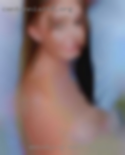 Embodying meet natural naked beauty.