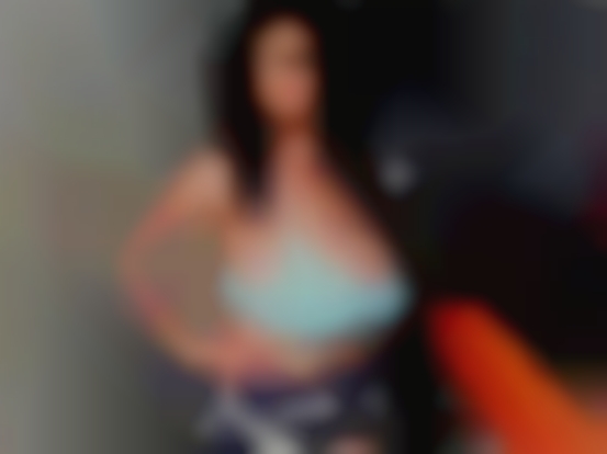 Middleaged house wives marred nude near Iowa.